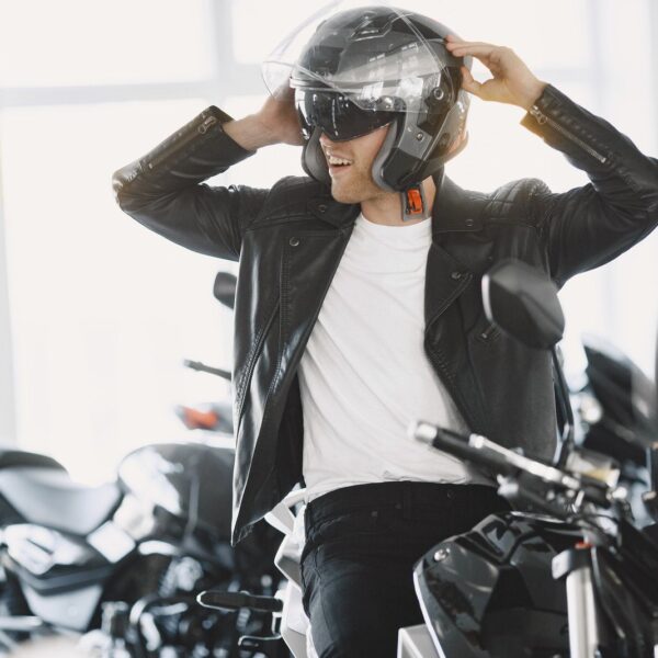 Kask motocyklowy – jak wybrać najlepszy dla siebie?