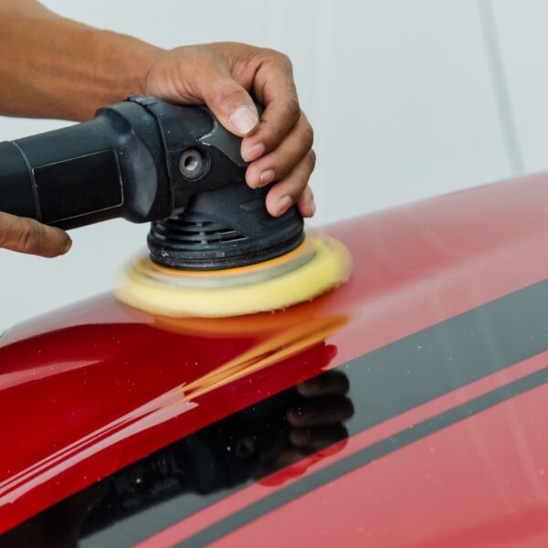 Zastosowanie i konserwacja ceramicznej powłoki ochronnej dla karoserii – czy warto inwestować?