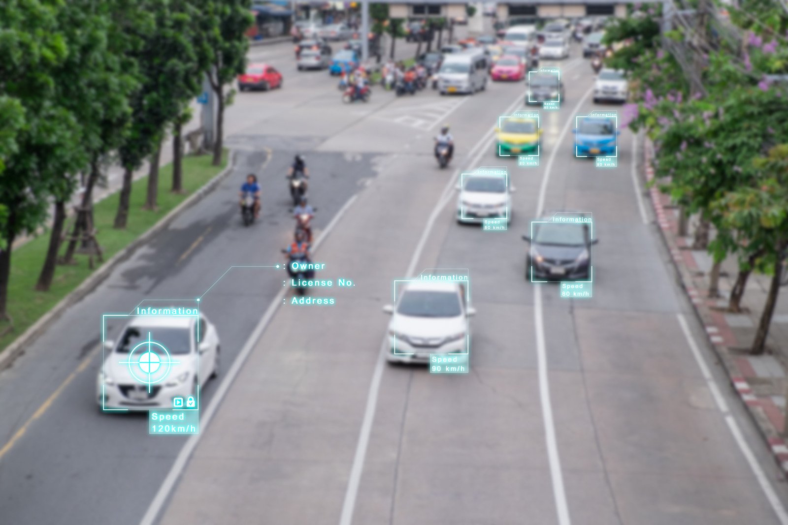 Sztuczna inteligencja w motoryzacji – jak AI zmienia sposób projektowania i użytkowania pojazdów.